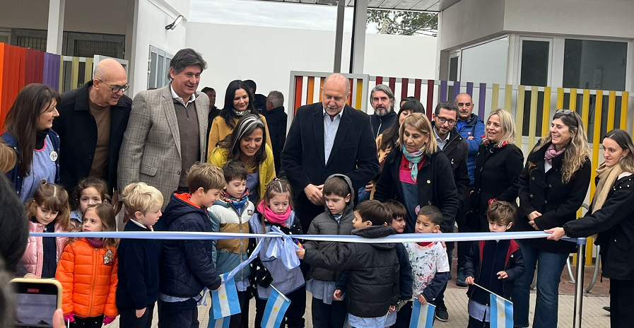 Santacroce y Perotti inauguraron el nuevo edificio del jardin 349 